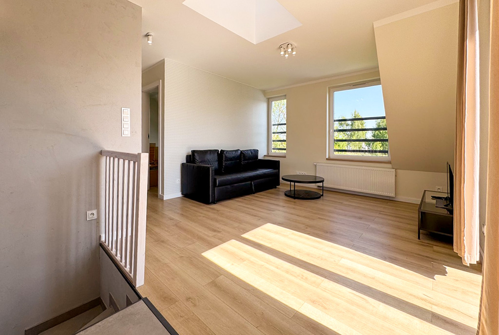 widokna poddasze w luksusowym apartamencie na sprzedaż nad morzem