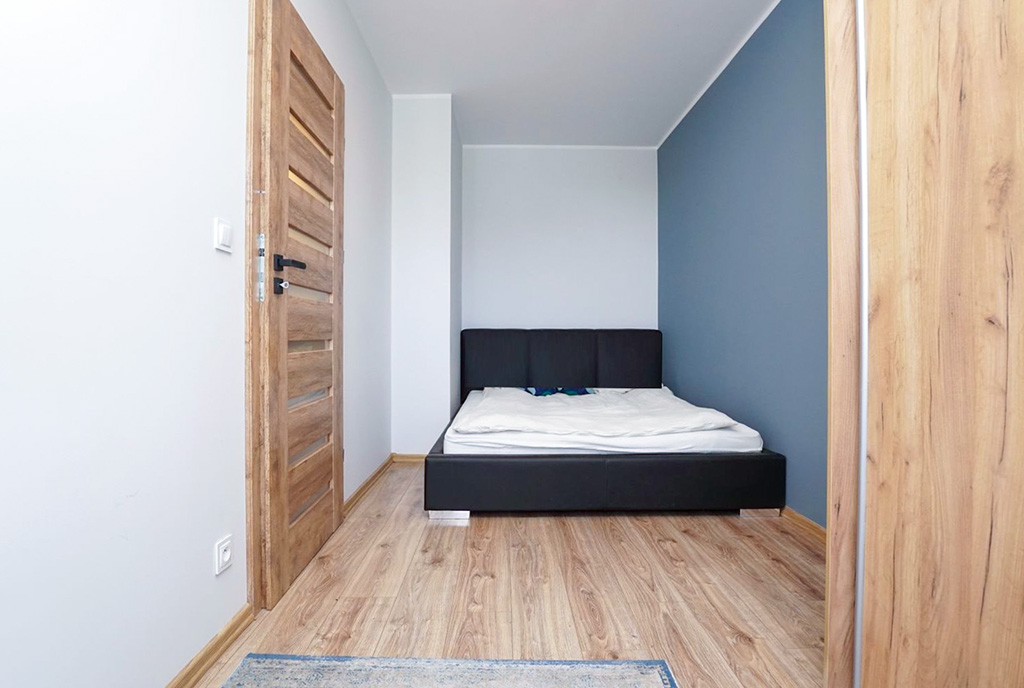 na zdjęciu sypialnia w ekskluzywnym apartamencie na wynajem Piotrków Trybunalski
