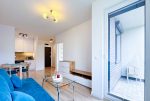 nowoczesny salon w ekskluzywnym apartamencie do wynajęcia Szczecin