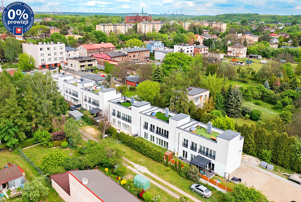 widok z lotu ptaka na apartamentowiec, w któym znajduje się ekskluzywny apartament na sprzedaż Katowice okolice