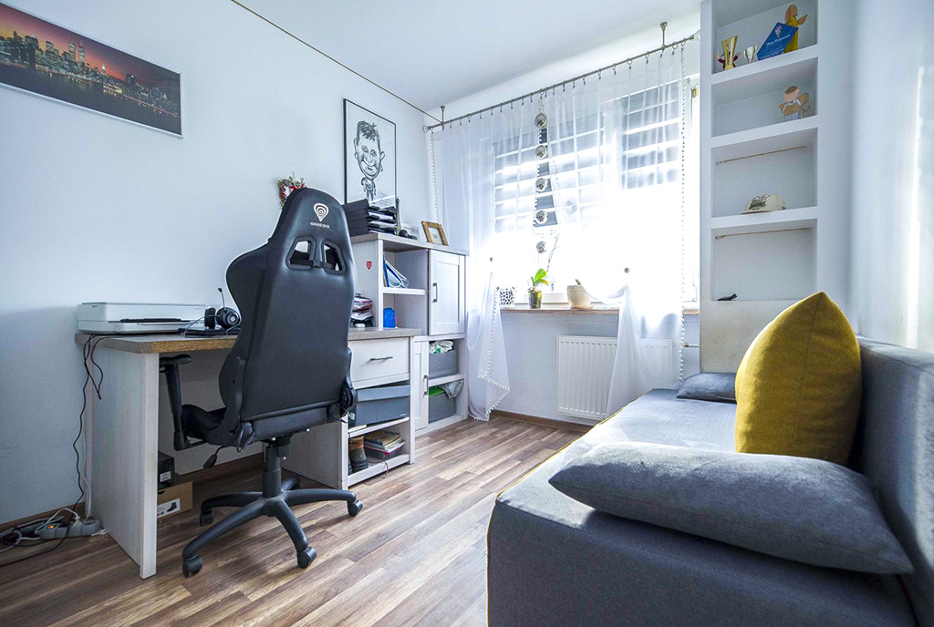 jeden z pokoi w ekskluzywnym apartamencie na sprzedaż Katowice okolice