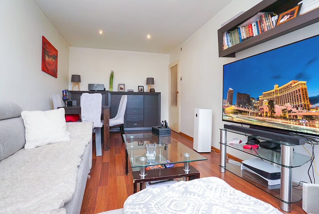 imponujący salon w ekskluzywnym apartamencie do sprzedaży Piotrków Trybunalski