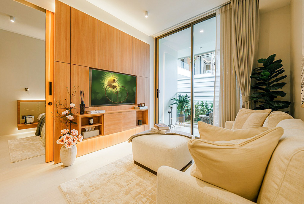 kameralny salon w ekskluzywnym apartamencie do sprzedaży Tajlandia Bang Tao