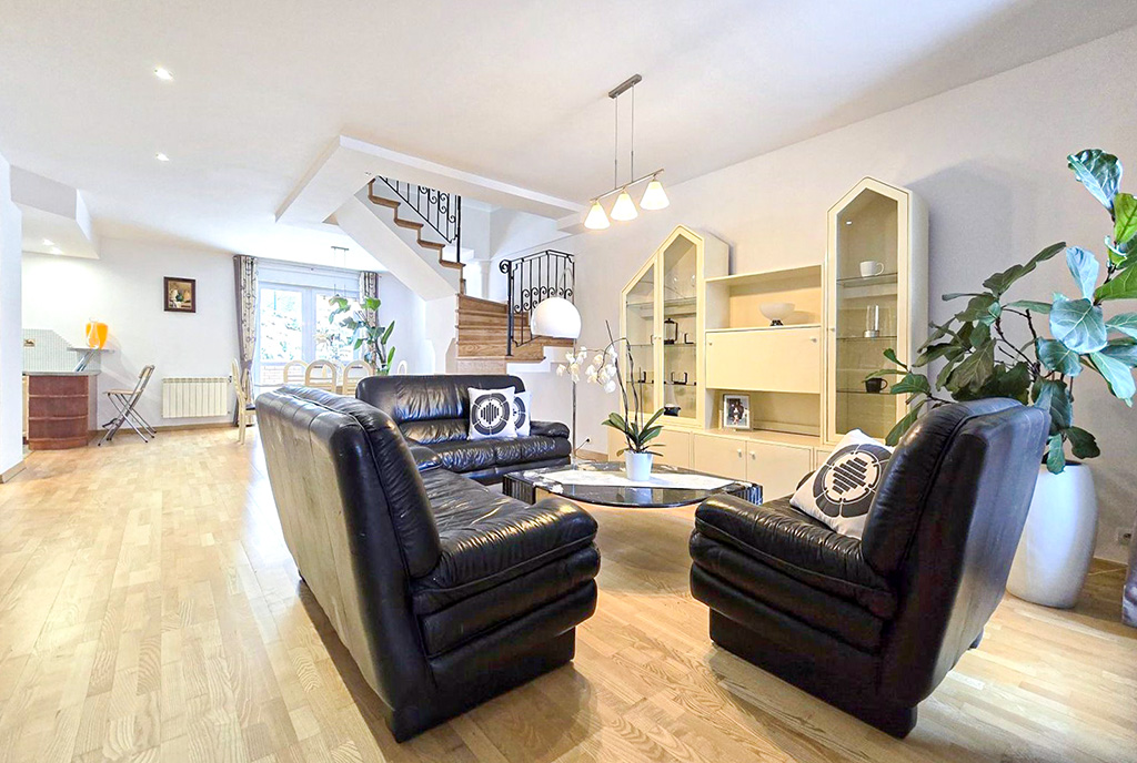 zbliżenei na pokój dzienny w luksusowej willi na sprzedaż Bielsko-Biała okolice