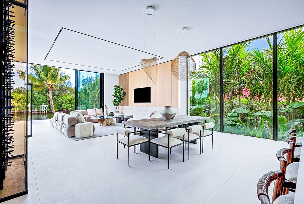 olbrzymi salon w luksusowej willi na sprzedaż Florida Stany Zjednoczone Ameryki