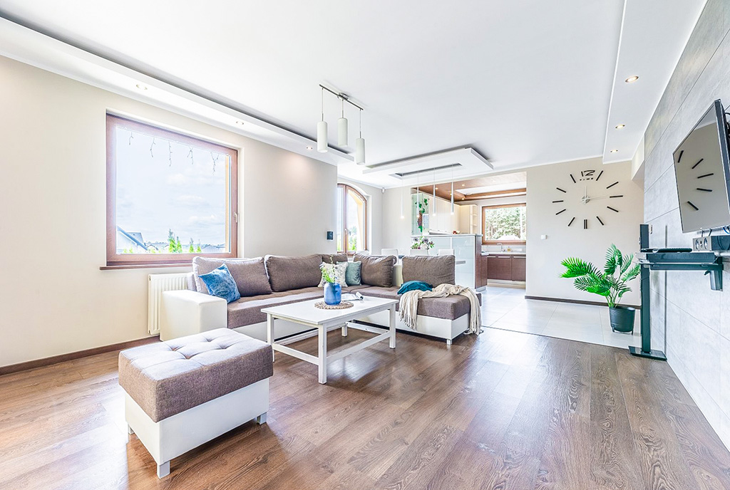 komfortowy salon w luksusowej willi na sprzedaż Gdynia okolice