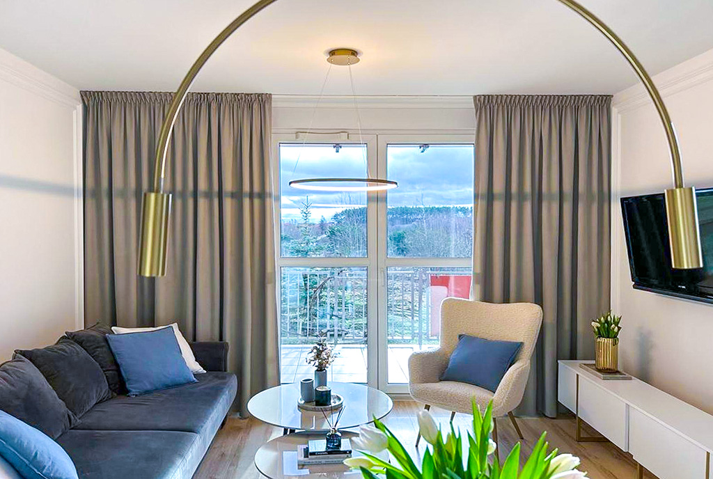ukwiecone pomieszczenie w ekskluzywnym apartamencie na sprzedaż Gdańsk (okolice)