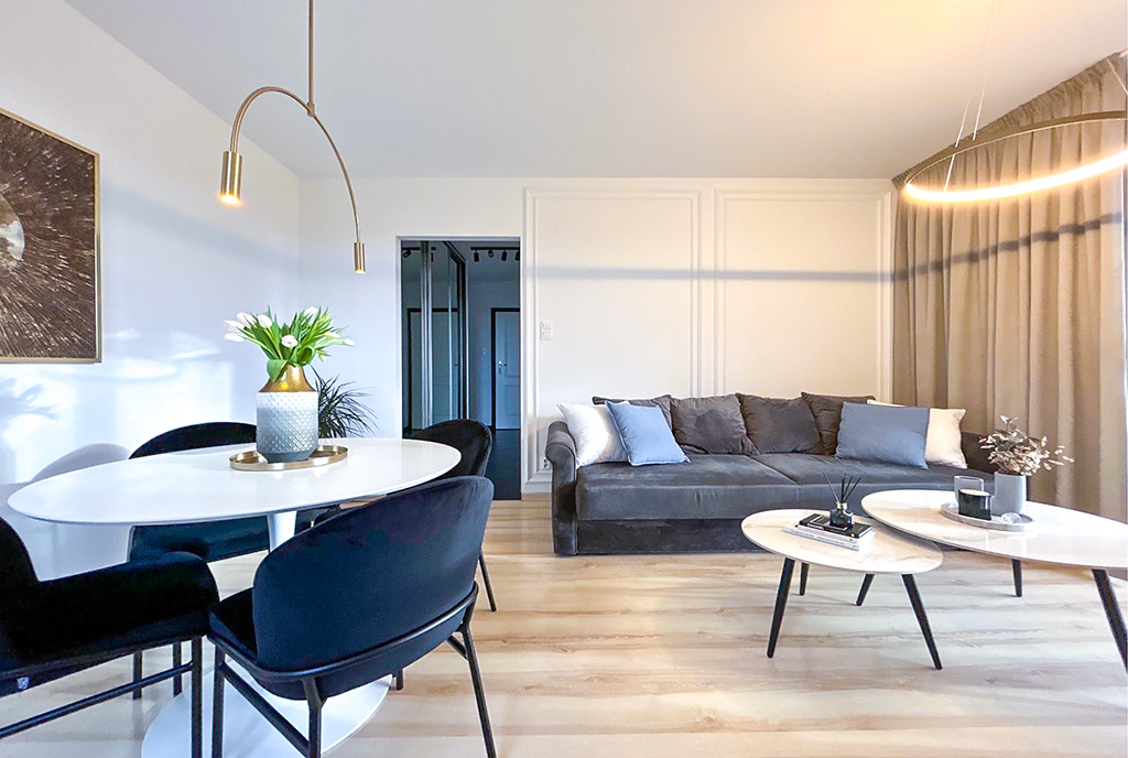 fragment salonu w luksusowym apartamencie na sprzedaż Gdańsk (okolice)