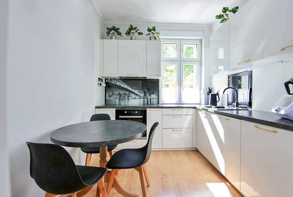 kuchnia oraz jadalnia w luksusowym apartamencie na sprzedaż Gorzów Wielkopolski