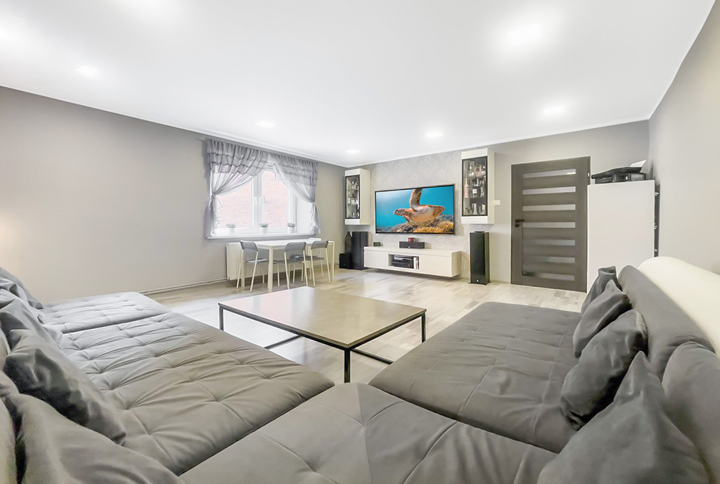 fragment salonu w ekskluzywnym apartamencie do sprzedaży Katowice okolice