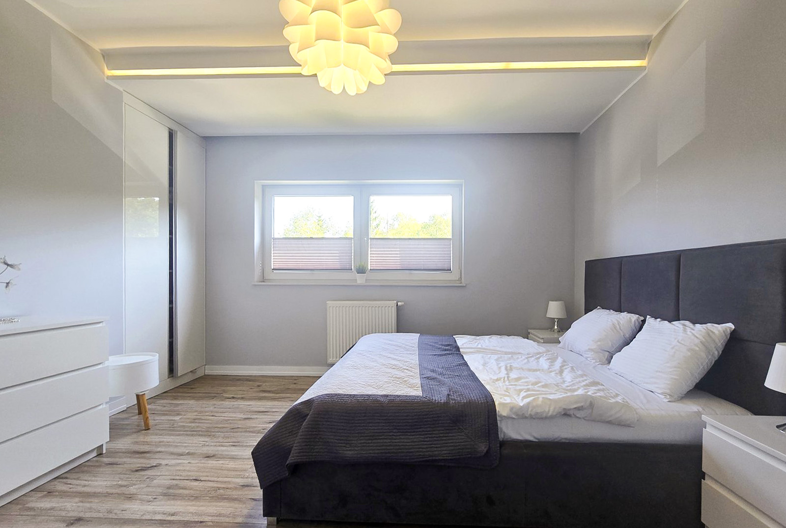 fragment sypialni w luksusowym apartamencie na sprzedaż Wisła