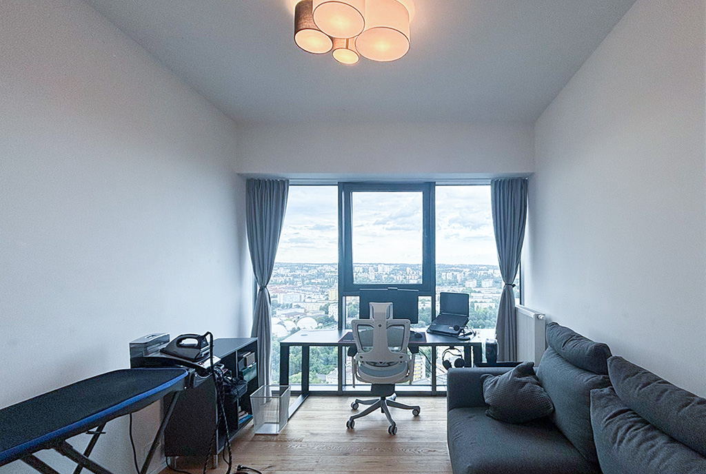 na zdjęciu jeden z pokoi w ekskluzywnym apartamencie na wynajem Szczecin