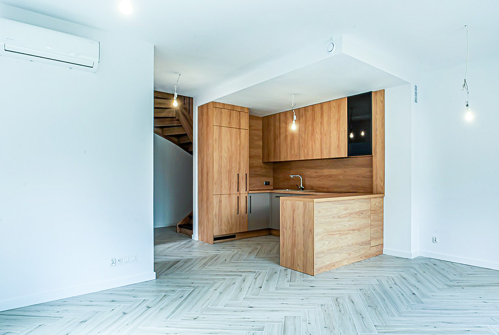 widok na kuchnię w luksusowym apartamencie na sprzedaż Jelenia Góra okolice