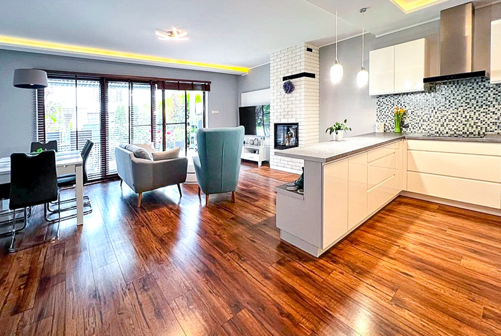 widok na aneks kuchenny w luksusowej willi na sprzedaż Kalisz (okolice)