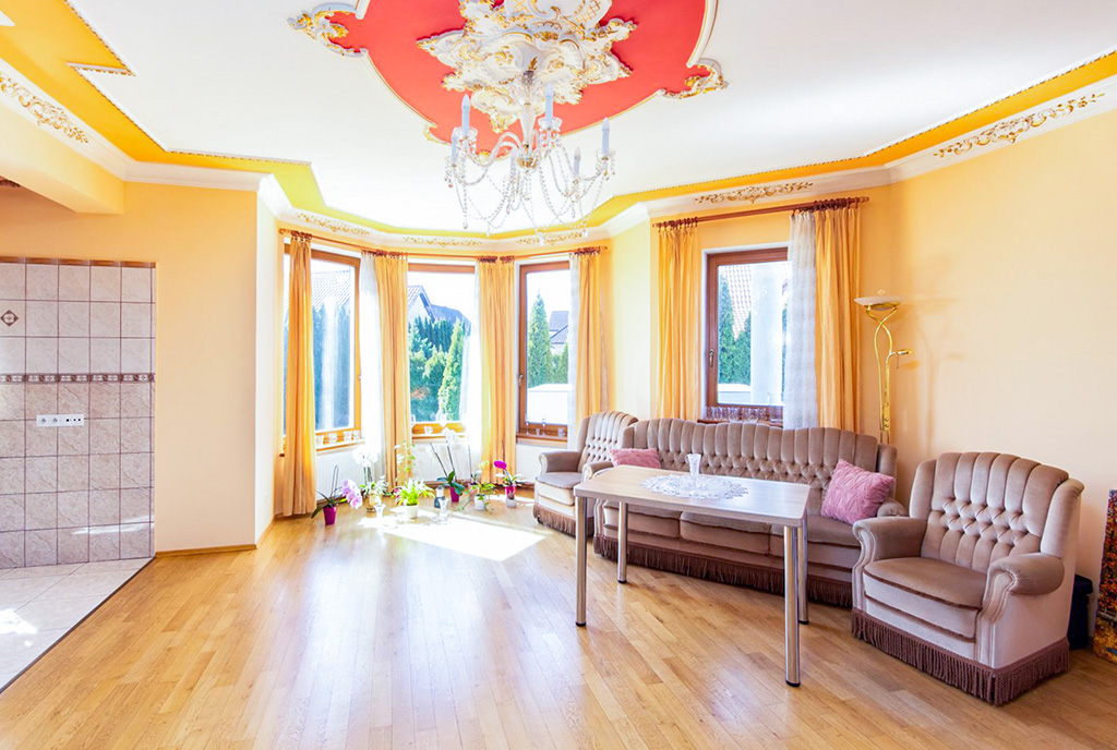 imponujące pomieszczenie w ekskluzywnej willi na sprzedaż Szczecin (okolice)