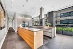designerska kuchnia w ekskluzywnym apartamencie na sprzedaż Chicago Stany Zjednoczone Ameryki