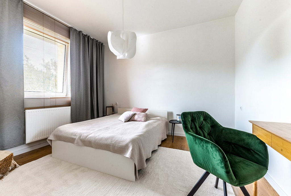 komfortowa sypialnia w ekskluzywnym apartamencie na sprzedaż Gdynia okolice