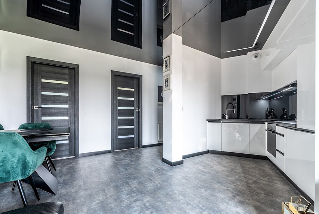 na zdjęciu aneks kuchenny w luksusowym apartamencie na sprzedaż Gdynia okolice