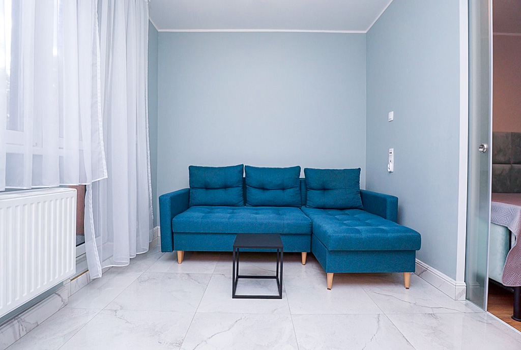 zbliżenie na pokój dzienny w luksusowym apartamencie do wynajmu Piotrków Trybunalski