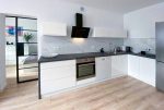 imponująca kuchnia w luksusowym apartamencie do wynjmu Szczecin