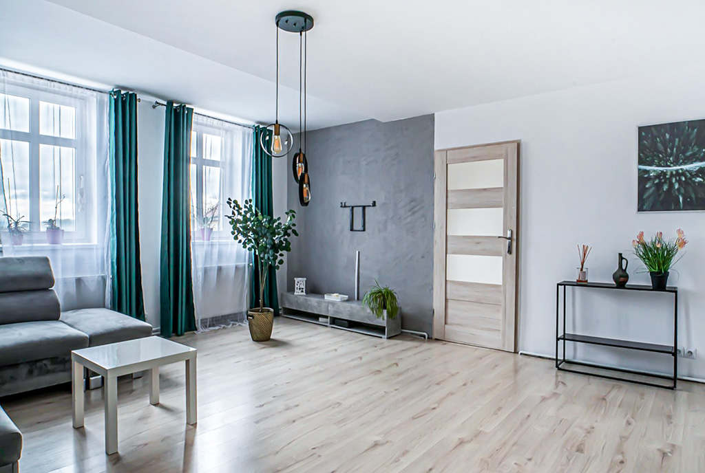 fragment komfortowego wnętrza w ekskluzywnym apartamencie do sprzedaży Bolesławiec