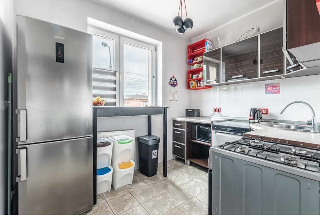 zabudowana kuchnia w luksusowym apartamencie na sprzedaż Gdynia okolice