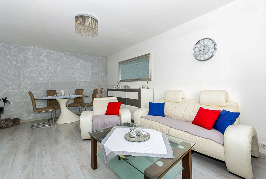 elegancki salon w ekskluzywnym apartamencie do sprzedaży Katowice okolice