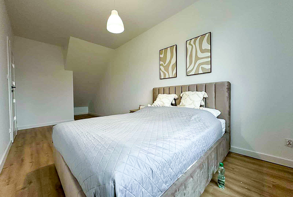 fragment sypialni w ekskluzywnym apartamencie na sprzedaż Mielec