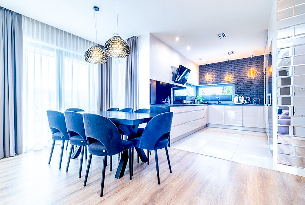 jadalnia i kuchnia w luksusowej willi na sprzedaż Gdynia okolice