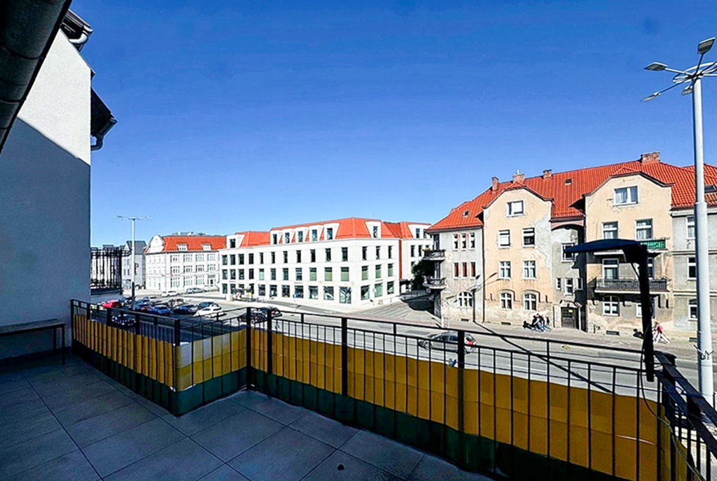 widokowy balkon przy ekskluzywnym apartamencie na wynajem Gdańsk