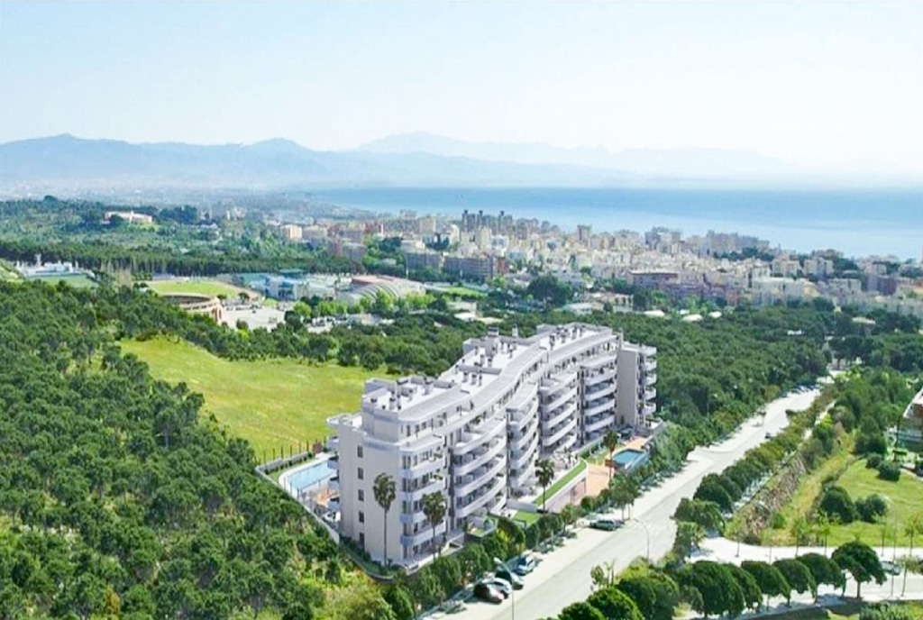 widok z góry na osiedle, gdzie znajduje się oferowany do sprzedaży luksusowy apartament Hiszpania Torremolinos