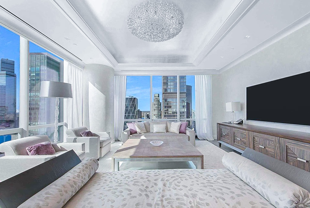 fragment jednego z pokoi w ekskluzywnym apartamencie na sprzedaż Nowy Jork (Stany Zjednoczone Ameryki)