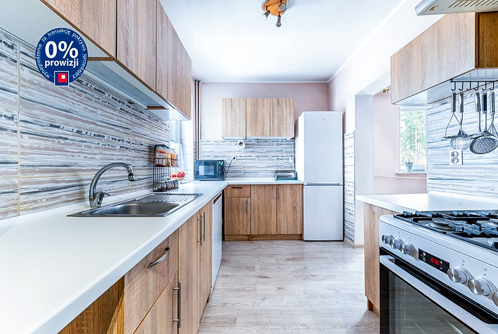 zabudowana kuchnia w luksusowym apartamencie na sprzedaż Gdynia okolice