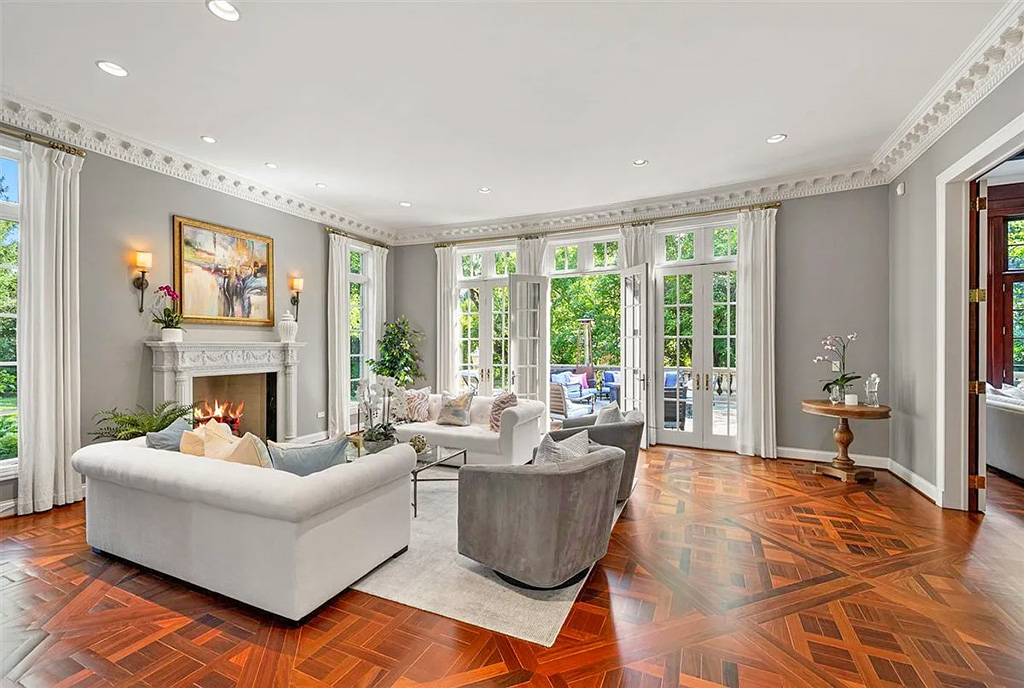 okazały pokój dzienny w ekskluzywnej willi na sprzedaż Illinois Stany Zjednoczone Ameryki