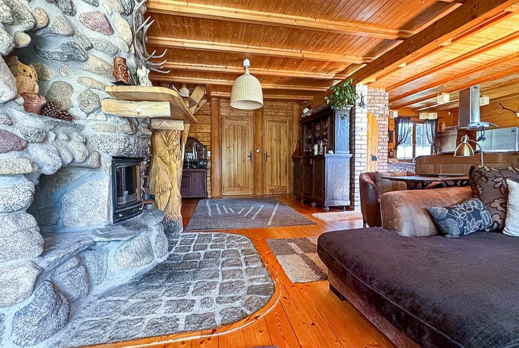 kominek z kamienia w ekskluzywnej willi do sprzedaży Kłodzko okolice