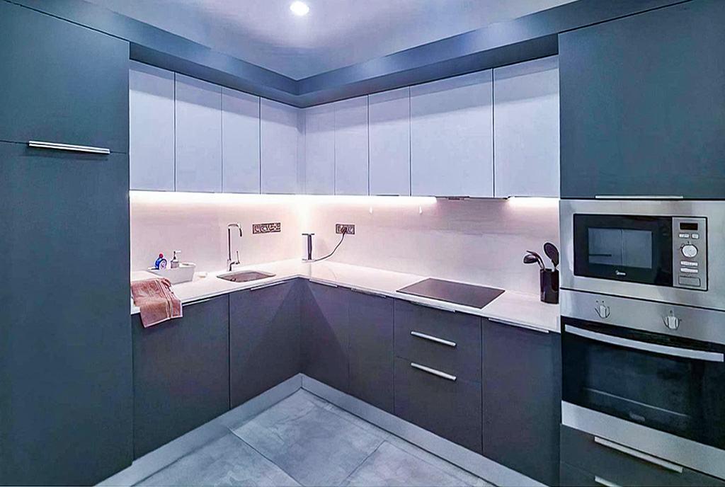 fragment kuchni w luksusowym apartamencie na sprzedaż Cypr (Iskele)