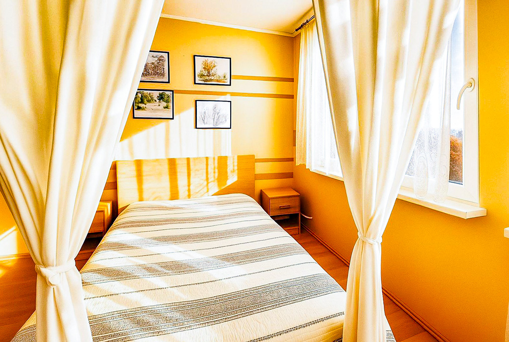 zaciszna sypialnia w ekskluzywnym apartamencie na sprzedaż Gdańsk