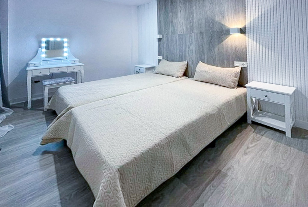 zaciszna sypialnia w ekskluzywnym apartamencie na sprzedaż Hiszpania Torrevieja