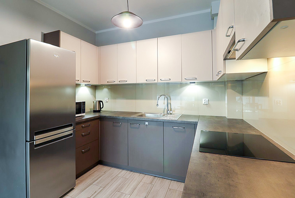 zbliżenie na aneks kuchenny w luksusowym apartamencie do wynajmu Słupsk