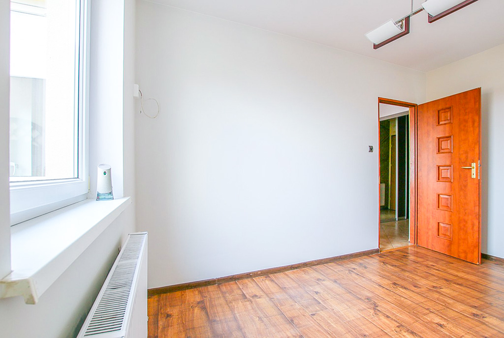 wnętrze jednego z pokoi w luksusowym apartamencie do wynajmu Wrocław okolice