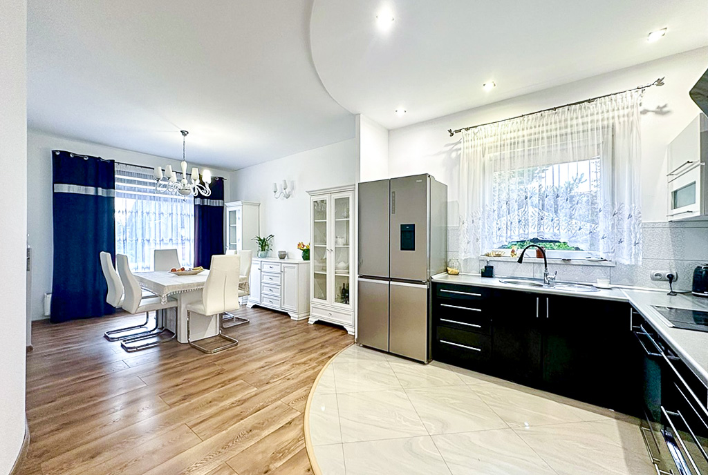 nowoczesna kuchnia w luksusowej willi na sprzedaż Wrocław okolice