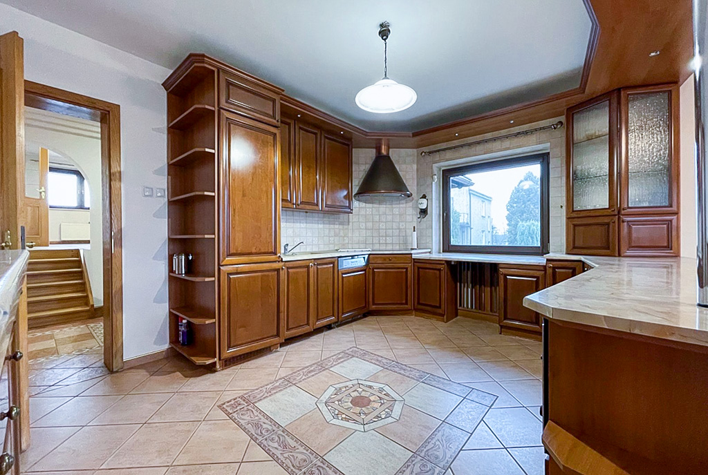 gustowna kuchnia w ekskluzywnej willi na sprzedaż Wrocław okolice