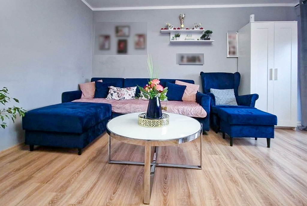 widok na pokój dzienny w luksusowym apartamencie na sprzedaż Gorzów Wielkopolski okolice