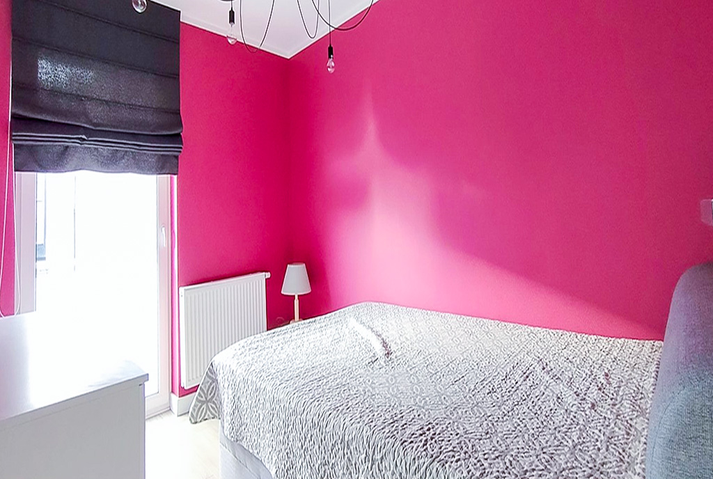 zaciszna sypialnia w ekskluzywnym apartamencie na wynajem Legnica okolice