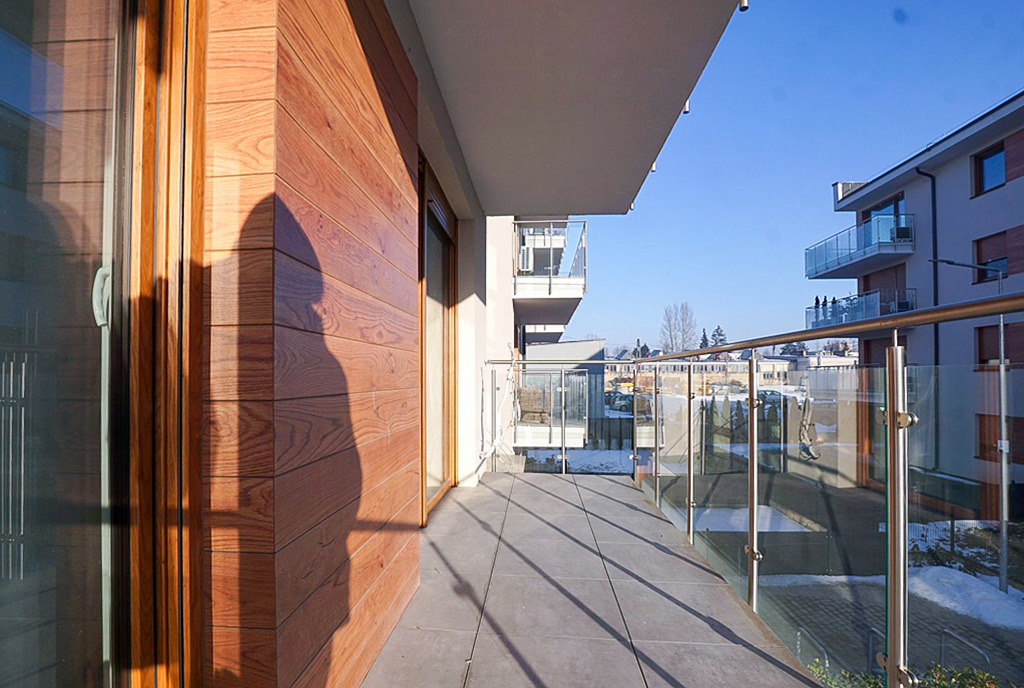 imponujący taras przy ekskluzywnym apartamencie na wynajem Piotrków Trybunalski