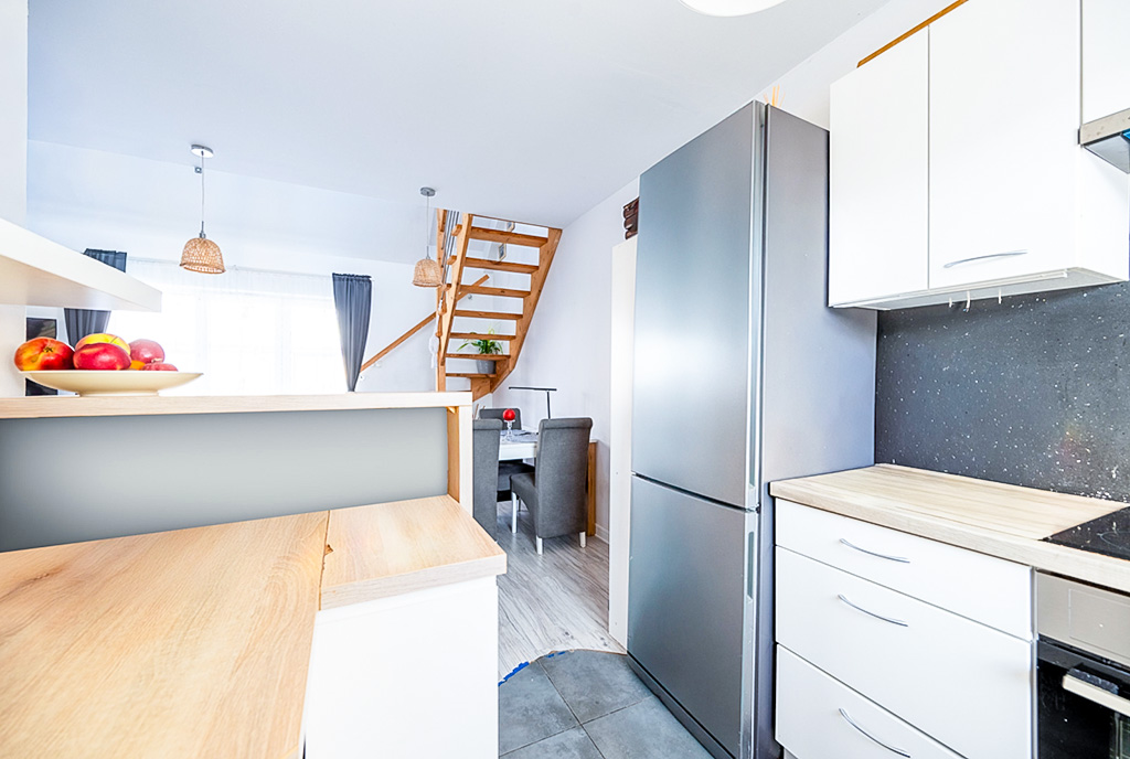 nowoczesna kuchnia w ekskluzywnym apartamencie na sprzedaż Gdańsk okolice