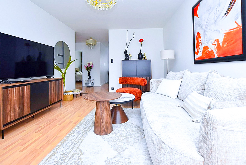 na zdjęciu pokój dzienny w luksusowym apartamencie na sprzedaż Apartament na sprzedaż Inowrocław