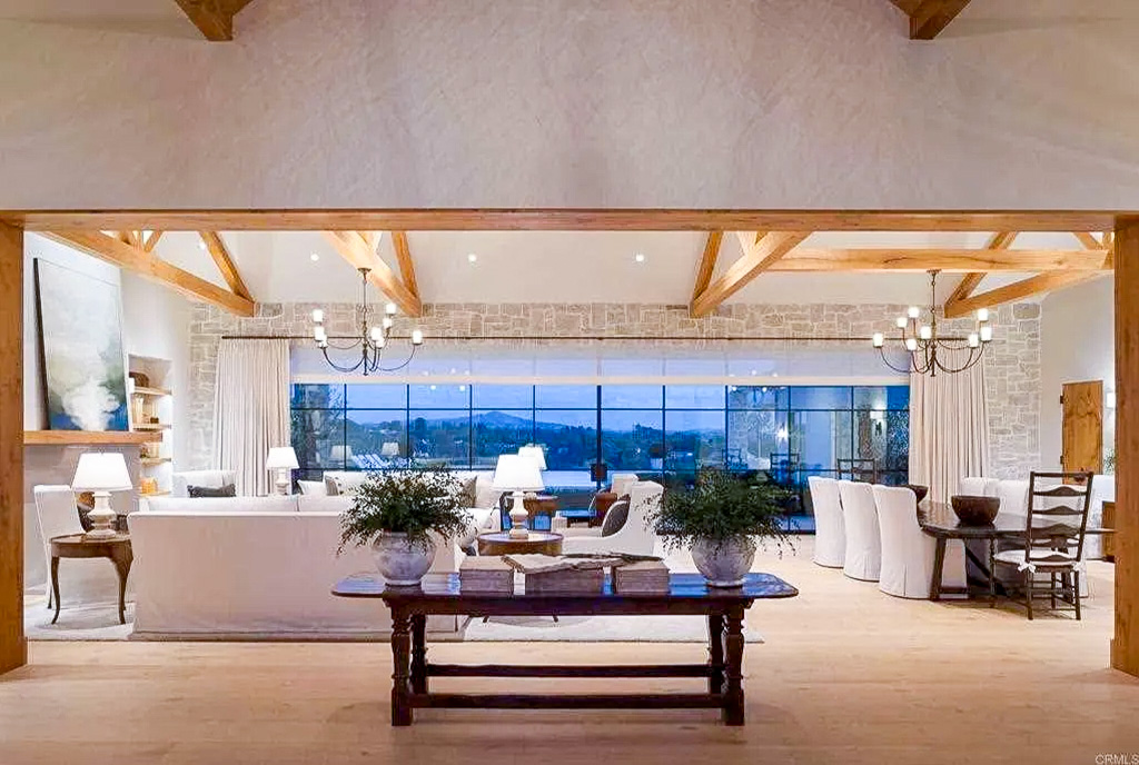 fragment pokoju dziennego w luksusowej willi na sprzedaż Kalifornia-Stany-Zjednoczone-Ameryki