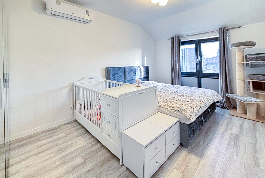 fragment sypialni w ekskluzywnej willi na sprzedaż Szczecin okolice