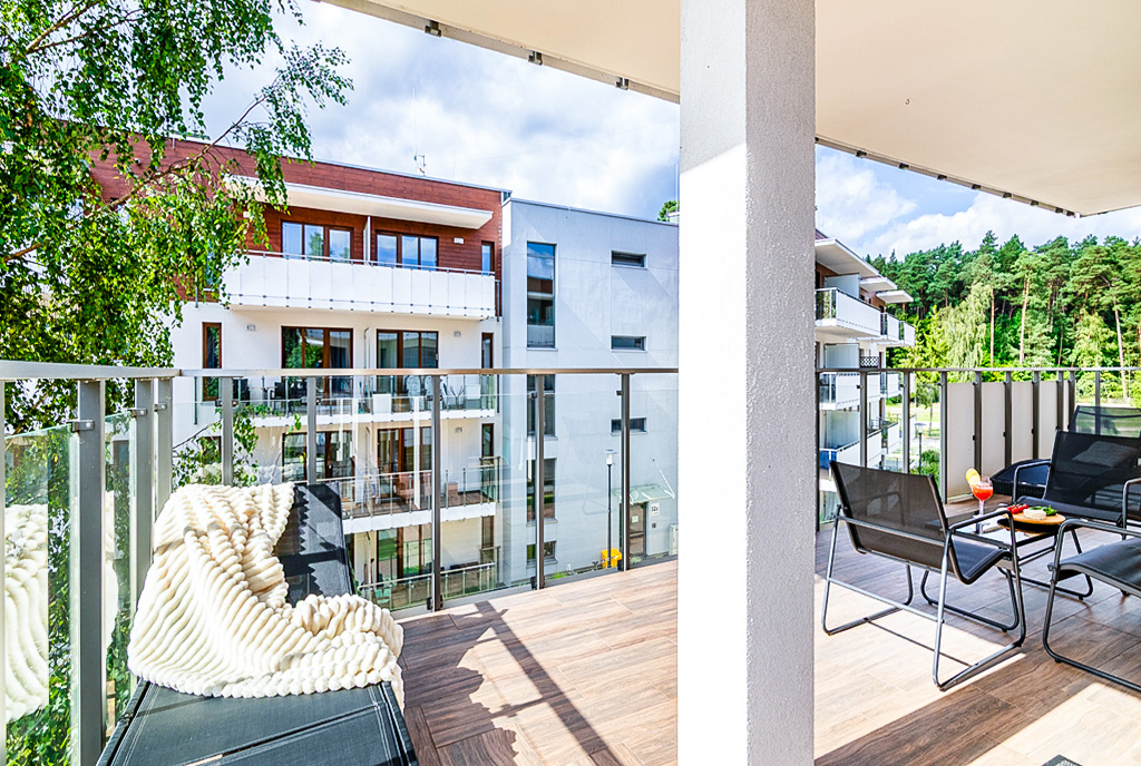 imponujący balkon przy ekskluzywnym apartamencie na sprzedaż Gdańsk okolice